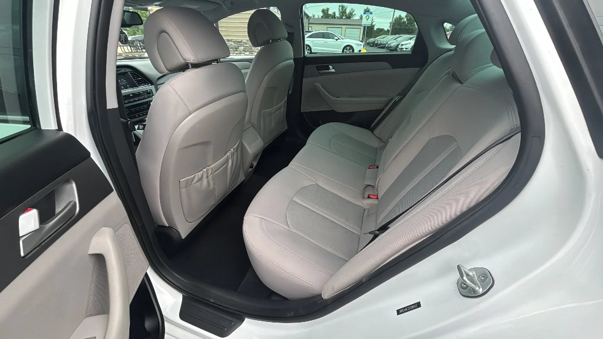 Used 2016 Hyundai Sonata SE FWD image 25