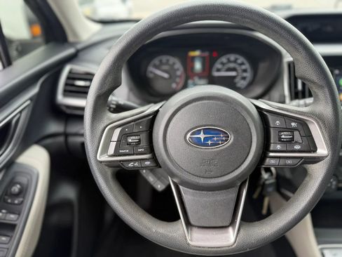 Used 2023 Subaru Forester AWD/4WD image 10