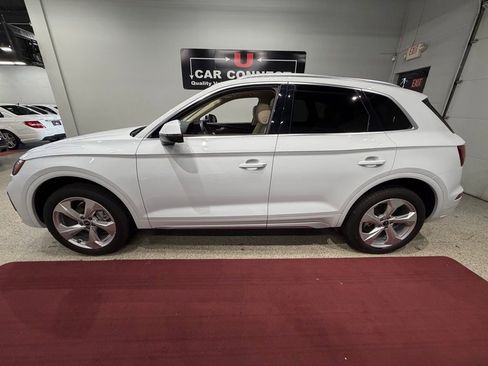Used 2021 Audi Q5 2.0T Premium Plus w/ Premium Plus Package AWD/4WD image 18