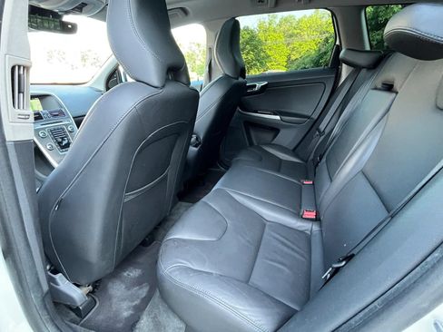 Used 2015 Volvo XC60 T5 AWD/4WD image 18