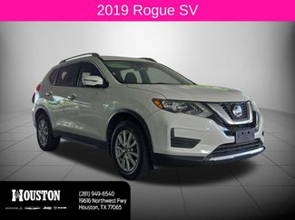 Used 2019 Nissan Rogue SV FWD video 1