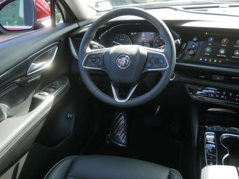Used 2023 Buick Envision Essence AWD/4WD image 9
