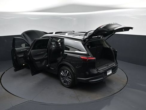 Certified 2026 INFINITI QX60 Luxe w/ Cargo Package AWD/4WD image 2