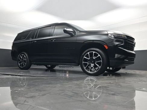 Used 2024 Chevrolet Suburban RST image 57