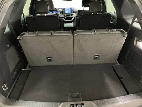 Used 2025 Ford Explorer ST AWD/4WD image 16