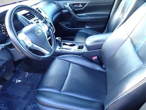 Used 2018 Nissan Altima 2.5 SR w/ SR Midnight Edition FWD image 7