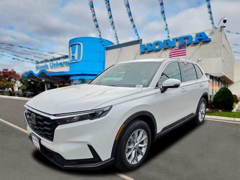 Used 2025 Honda CR-V EX image 1
