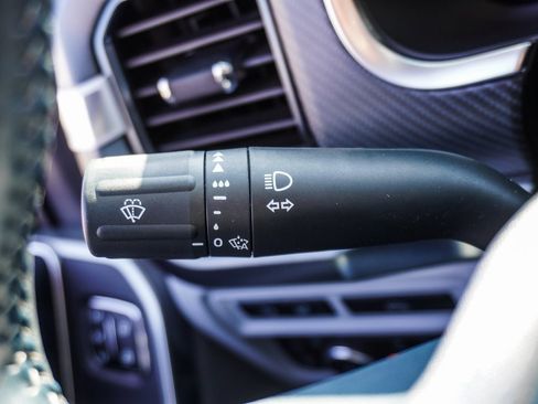 Used 2023 Ford F150 Limited image 17