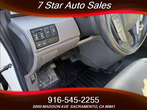 Used 2014 Honda Odyssey Touring image 8