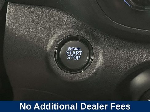 Certified 2023 Hyundai Venue Limited w/ Cargo Package FWD image 35