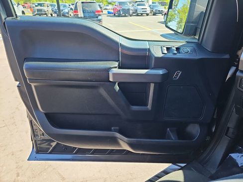 Used 2019 Ford F150 XLT w/ Equipment Group 302A Luxury AWD/4WD image 31
