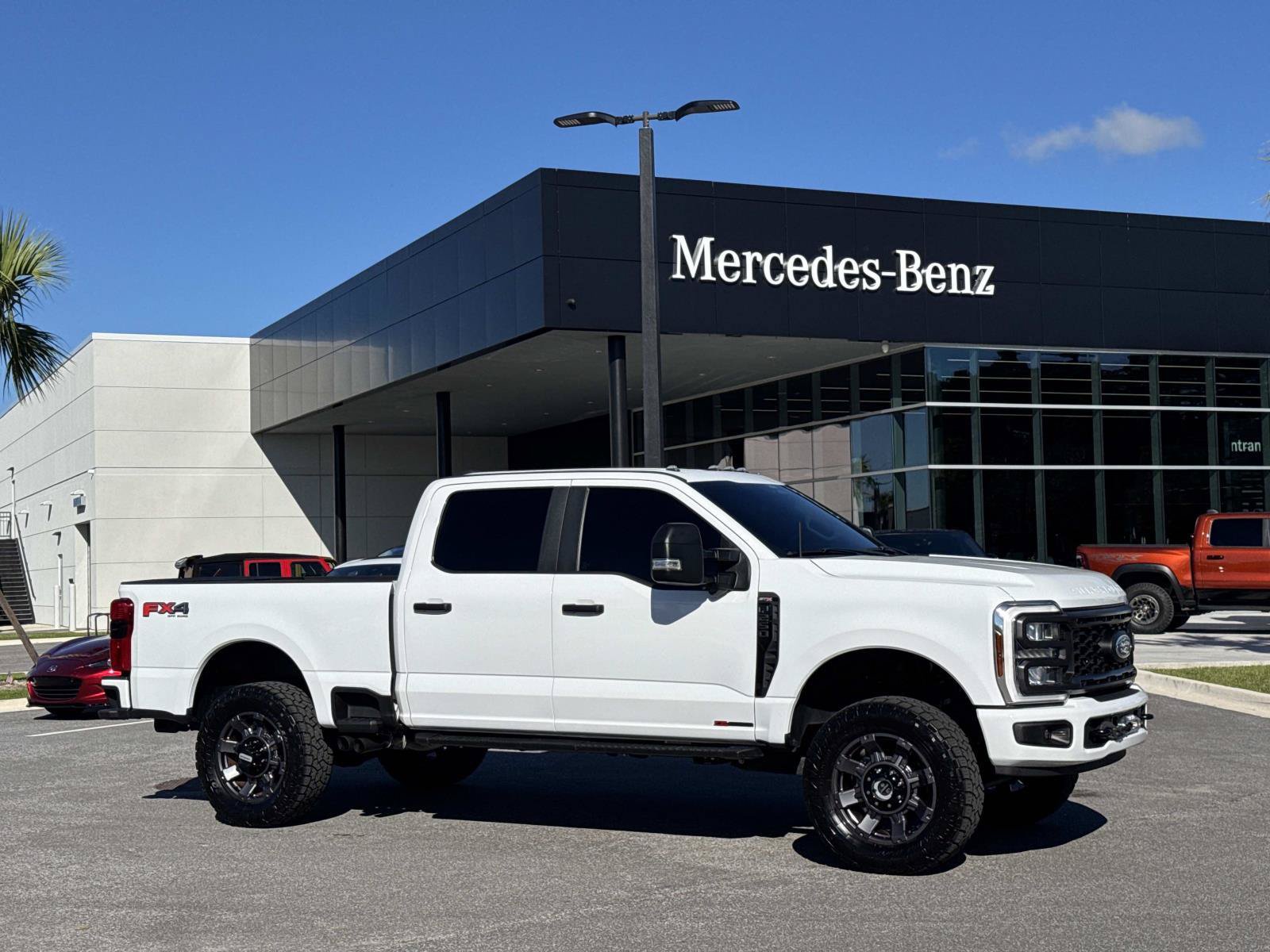 Used 2024 Ford F250 XL w/ STX Appearance Package AWD/4WD image 1