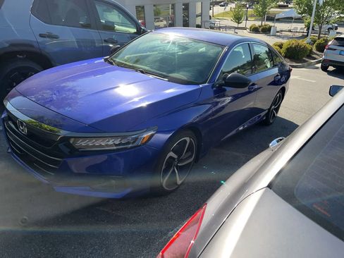 Used 2021 Honda Accord Sport Special Edition image 2