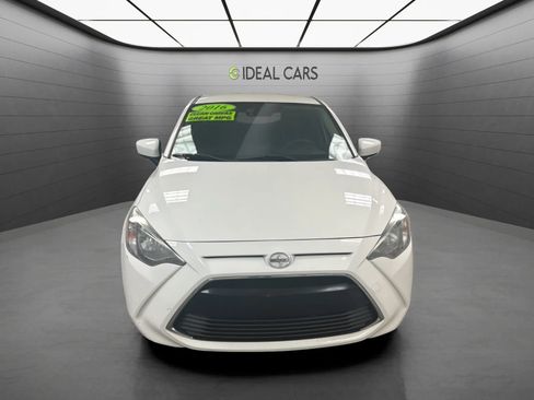 Used 2016 Scion iA FWD image 2