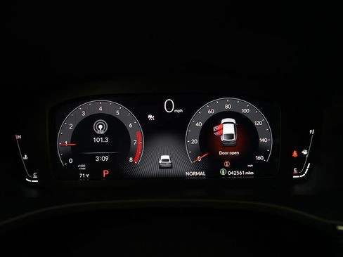 Used 2023 Acura Integra A-Spec FWD image 2