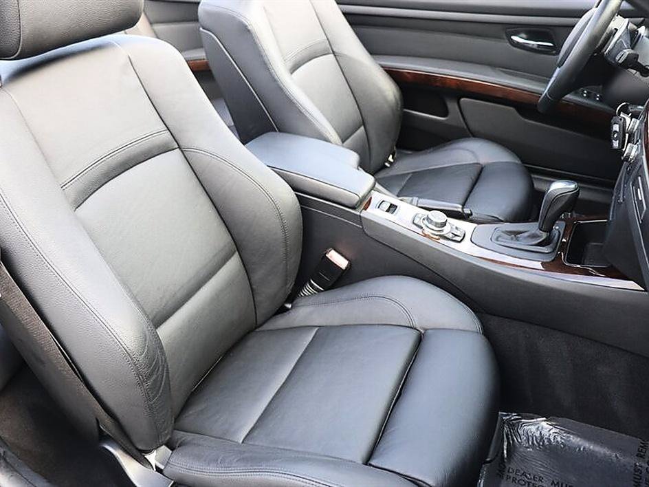 Used 2011 BMW 328i Convertible RWD image 12