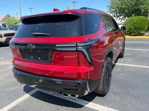 Used 2025 Chevrolet Traverse RS AWD/4WD image 5