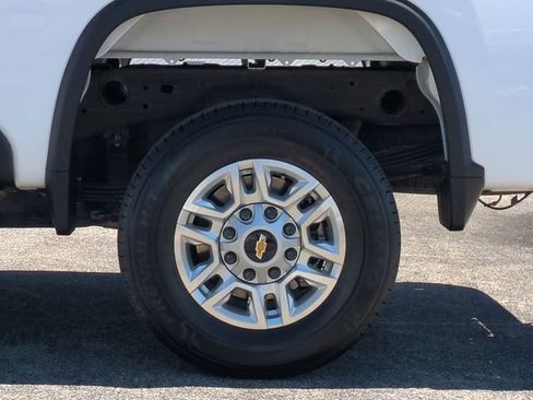 Used 2025 Chevrolet Silverado 2500 LT w/ Convenience Package AWD/4WD image 37
