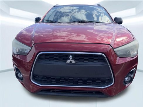 Used 2013 Mitsubishi Outlander Sport LE FWD image 2