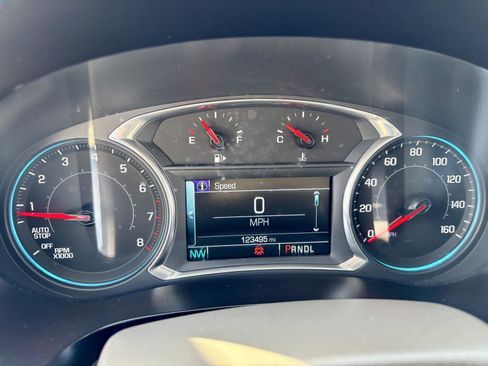 Used 2018 Chevrolet Malibu LT FWD image 30