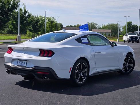 Used 2024 Ford Mustang Coupe RWD image 8
