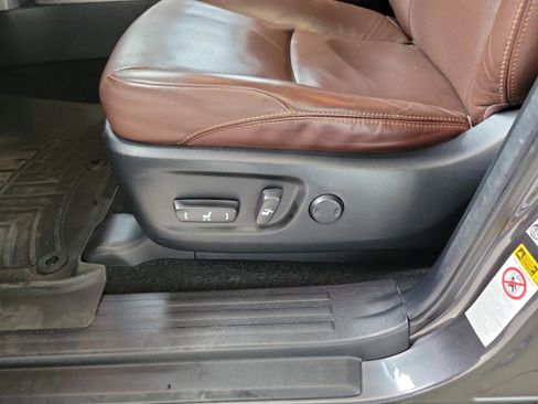 Used 2018 Toyota 4Runner Limited image 21