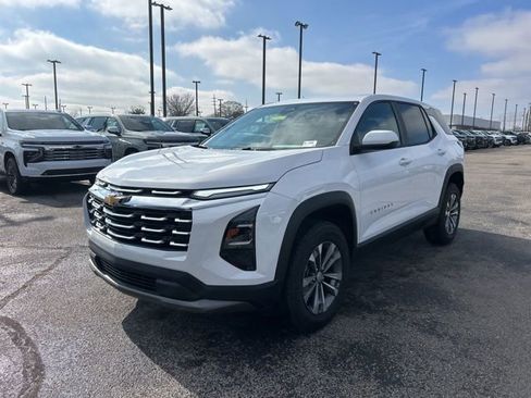 New 2026 Chevrolet Equinox LT image 7