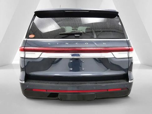 Used 2024 Lincoln Navigator L Reserve w/ Equipment Group 201A AWD/4WD image 6