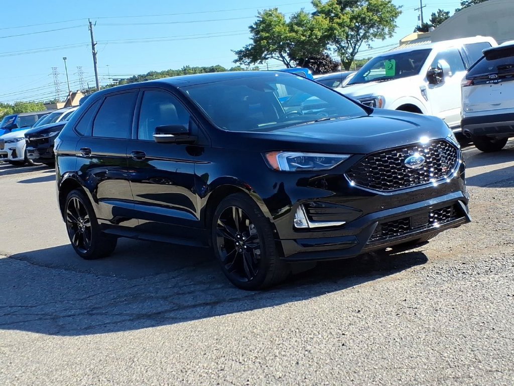 Used 2024 Ford Edge ST w/ Equipment Group 401A AWD/4WD image 7