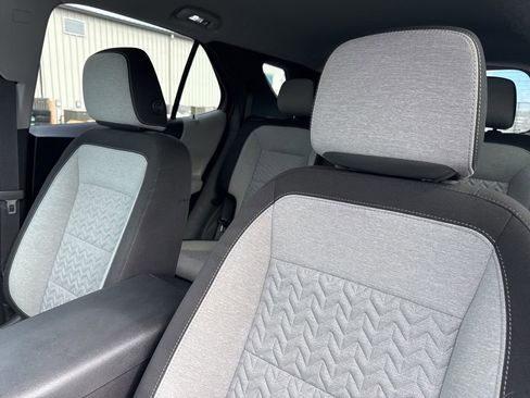 Used 2023 Chevrolet Equinox LT w/ Driver Convenience Package image 10
