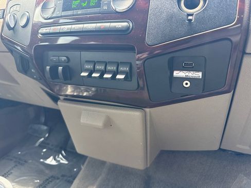 Used 2010 Ford F350 Lariat AWD/4WD image 21