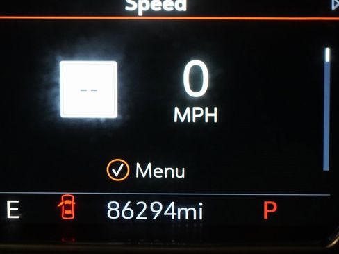 Used 2021 GMC Yukon XL Denali w/ Denali Premium Package image 6