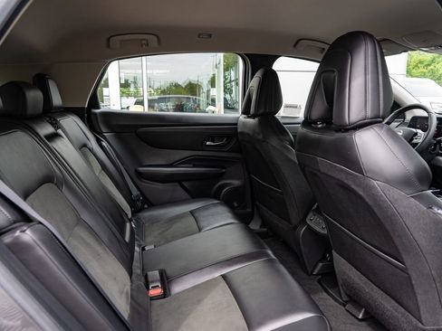 Used 2024 Nissan Ariya AWD image 26