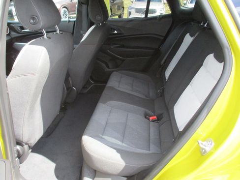 Certified 2024 Chevrolet Trax RS w/ Driver Confidence Package FWD image 12