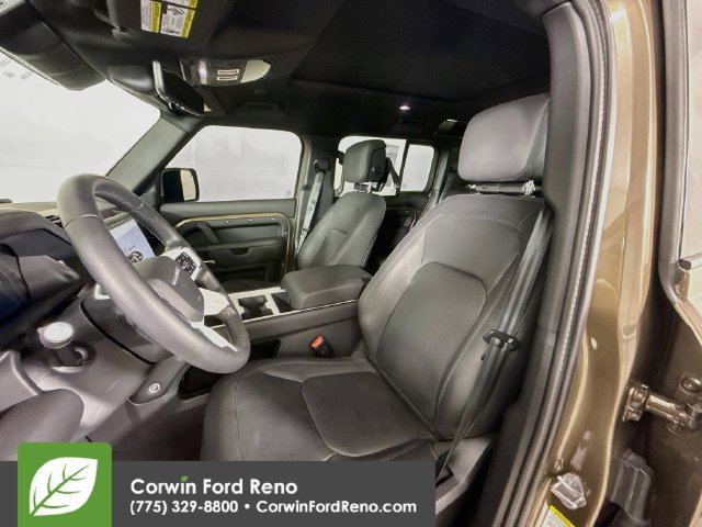Used 2025 Land Rover Defender 110 X-Dynamic SE AWD/4WD image 23