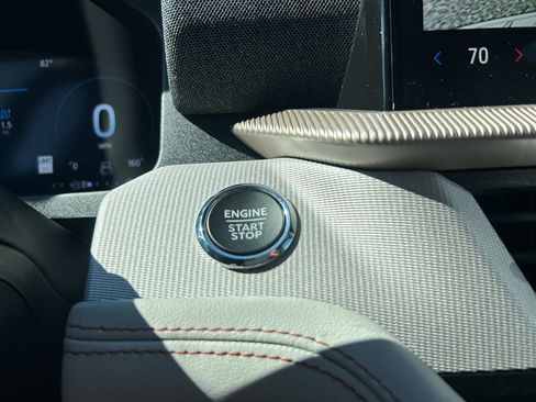 New 2026 Ford Explorer Active w/ Active Comfort Package RWD image 29