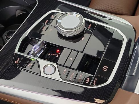 Certified 2025 BMW X5 M60i image 22