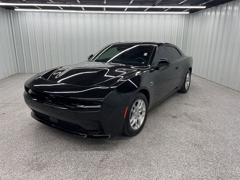 Used 2025 Dodge Charger R/T w/ Quick Order Package 25M R/T image 3