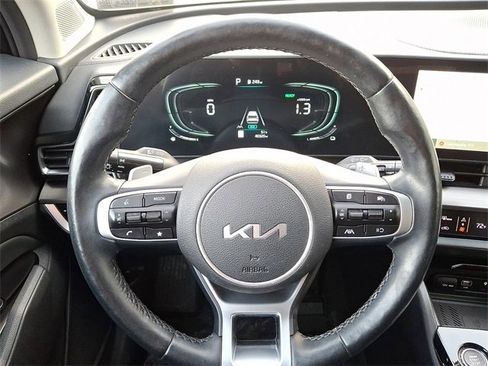 Certified 2023 Kia Sportage EX image 18