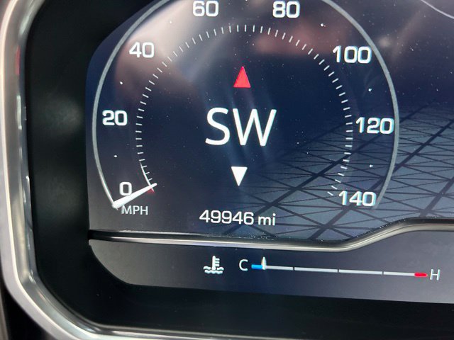 Certified 2022 GMC Sierra 1500 AT4 w/ AT4 Premium Package AWD/4WD image 12