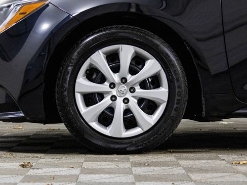 Used 2024 Toyota Corolla LE image 42