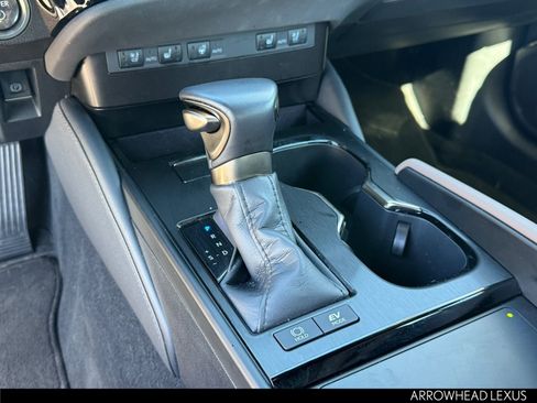 Used 2025 Lexus ES 300h w/ Premium Package image 25