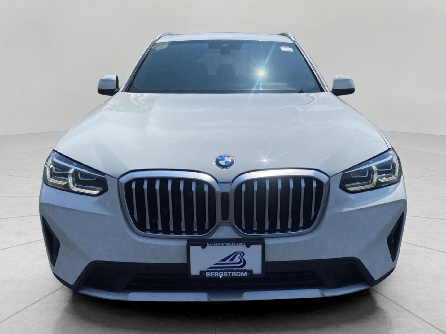 Used 2023 BMW X3 xDrive30i AWD/4WD image 4