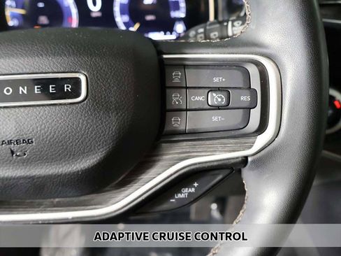 Used 2022 Jeep Wagoneer Series III w/ Flexible Seating Group AWD/4WD image 5