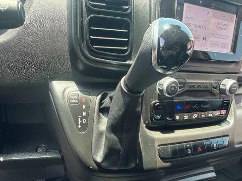 Used 2025 RAM ProMaster 2500 w/ Convenience Group FWD image 12