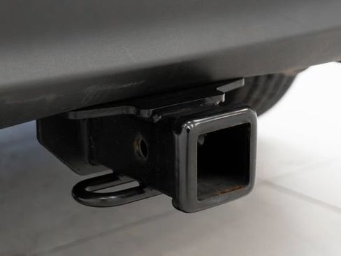 Used 2022 Toyota Highlander L FWD image 16