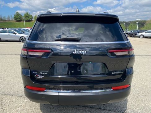 Used 2023 Jeep Grand Cherokee L Limited AWD/4WD image 4