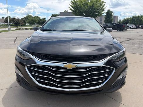 Used 2023 Chevrolet Malibu LT FWD image 3