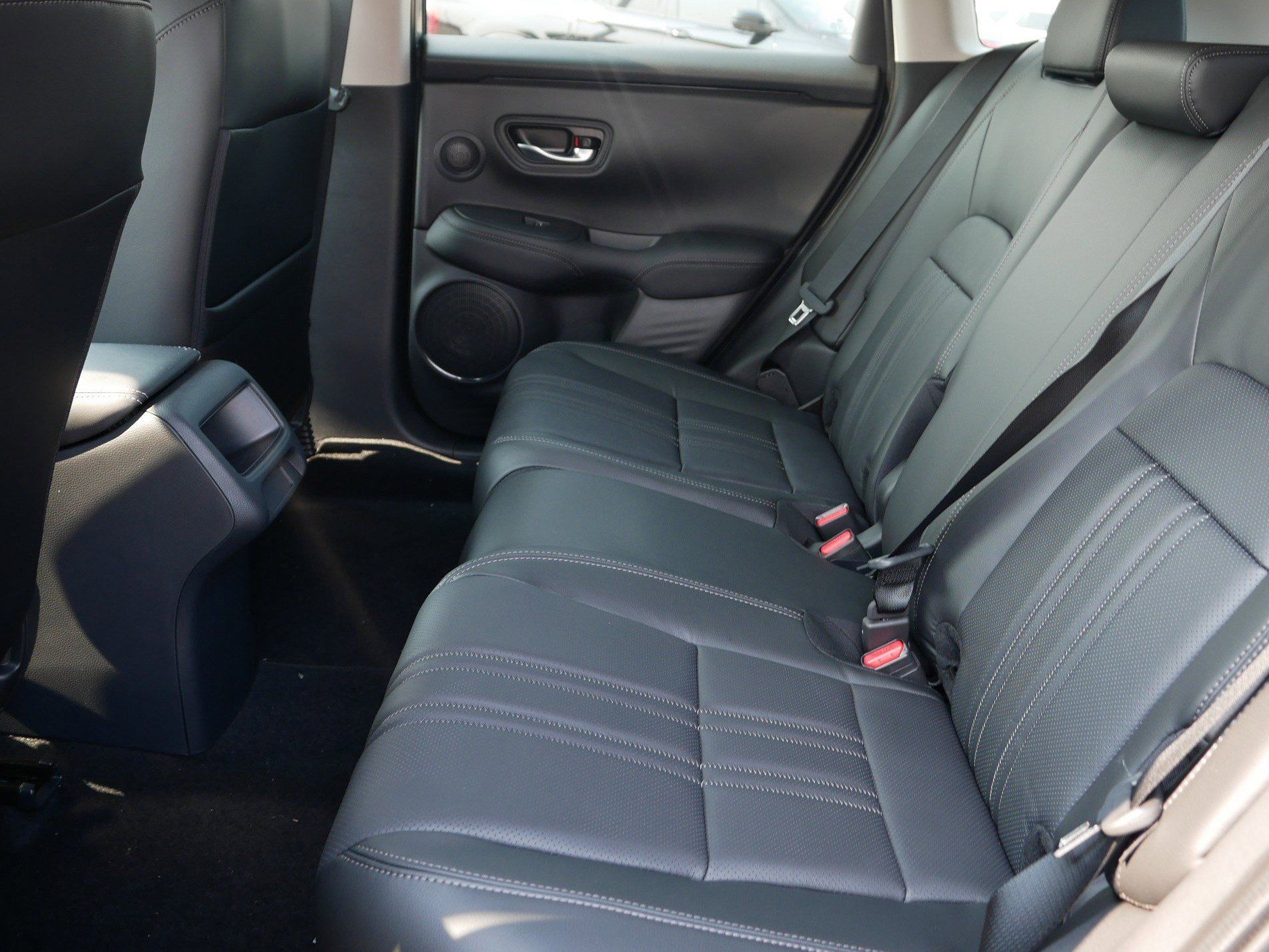 New 2027 Honda HR-V EX-L image 6