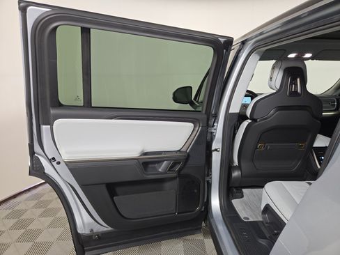 Used 2024 Rivian R1S Adventure AWD/4WD image 17